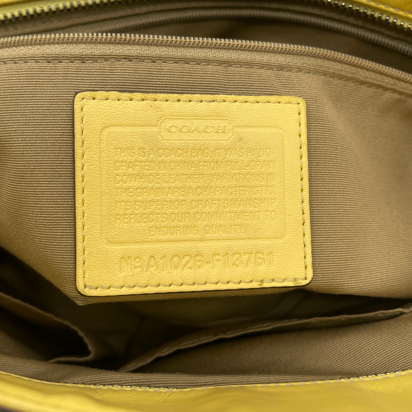Coach Yellow Leather Shoulder bag