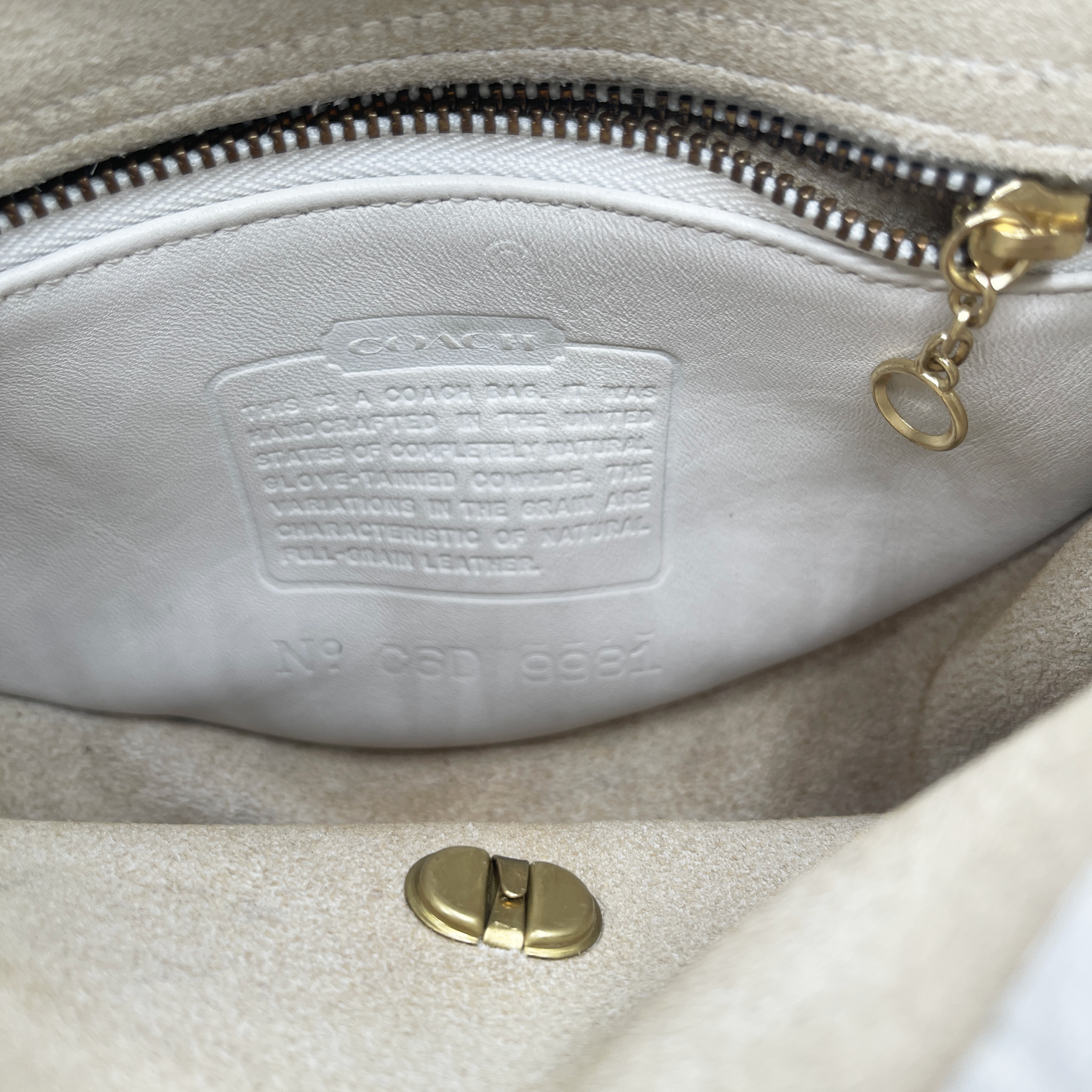 Coach Vintage Leather White Shoulder Bag