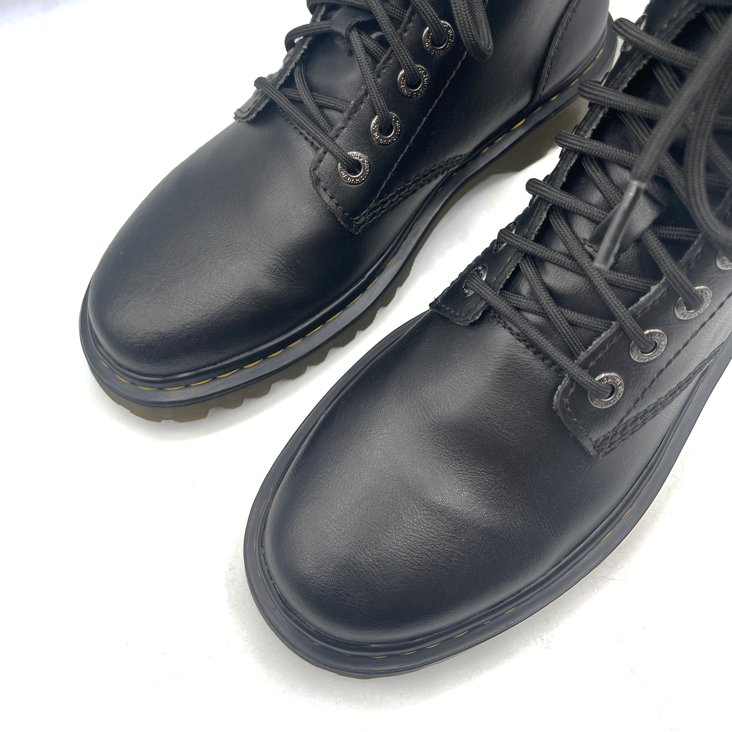 Dr. Martens Women's Black leather Boots, 6 UK